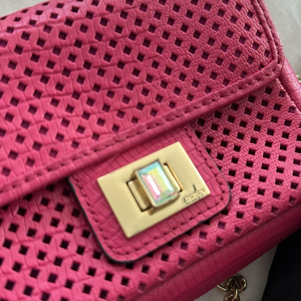 Juicy Couture Fuchsia Crossbody Bag with Perforated Design and Gold Chain